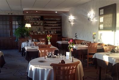 Hôtel - Restaurant BEAU RIVAGE**
